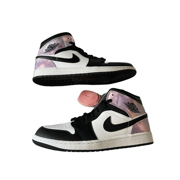 Air Jordan 1 Mid SE - Picture 2 of 9